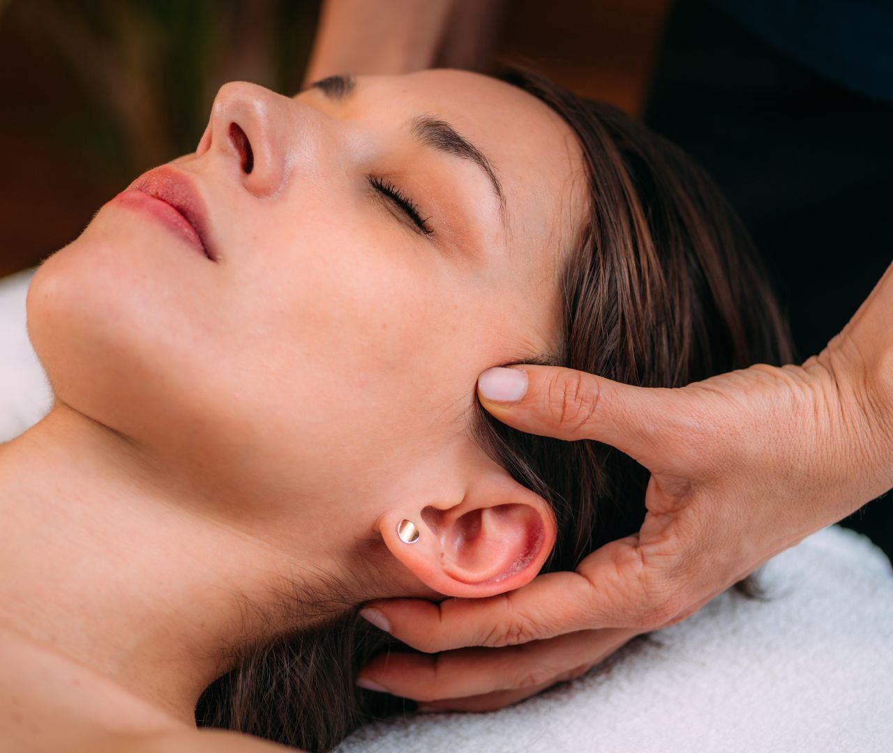 Técnica de masaje craneal para aliviar el estrés