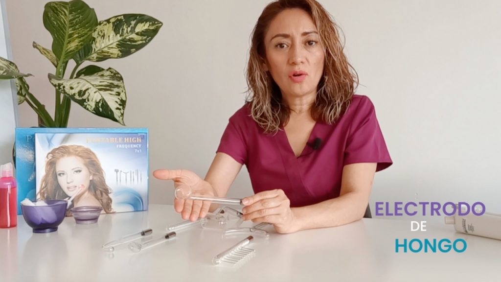 Electrodo de hongo de alta frecuencia, utilizado en tratamientos faciales y corporales.