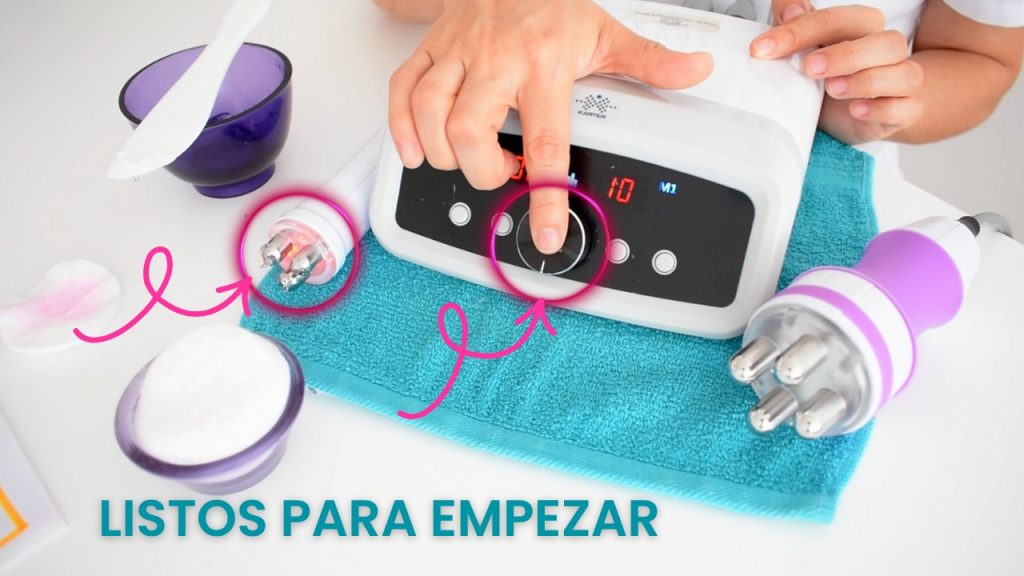 Aparato de radiofrecuencia correctamente configurado y listo para iniciar el tratamiento facial.