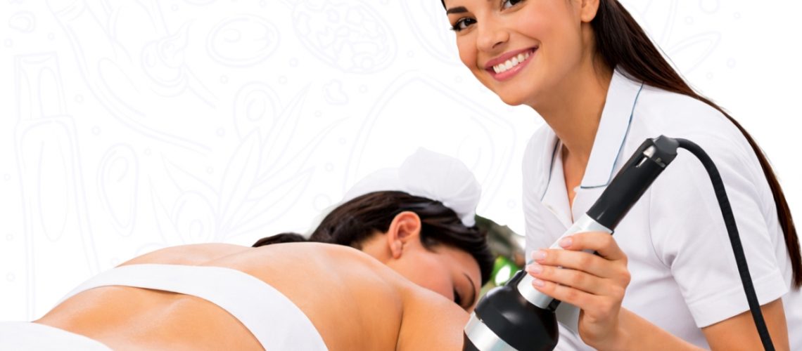 Tratamiento de radiofrecuencia corporal aplicado en brazos y espalda para mejorar la firmeza de la piel y estimular la producción de colágeno.